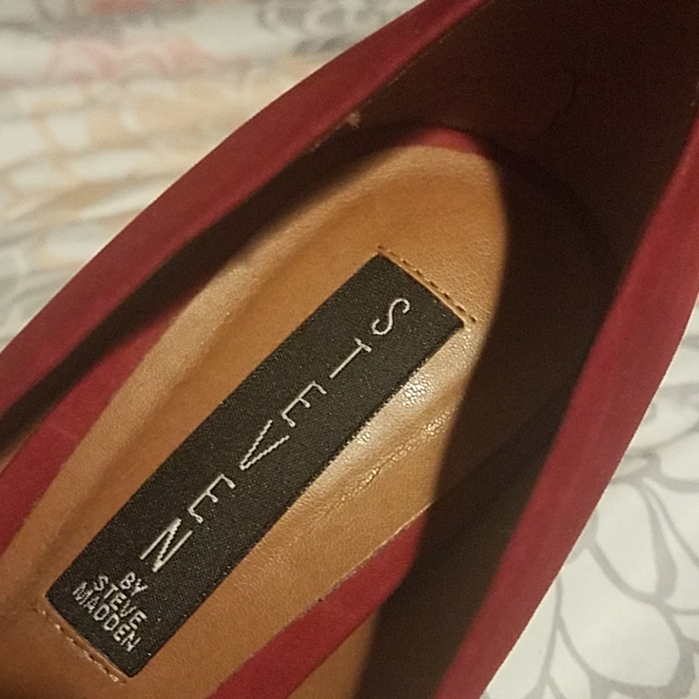 Heels - Picture 3 of 7